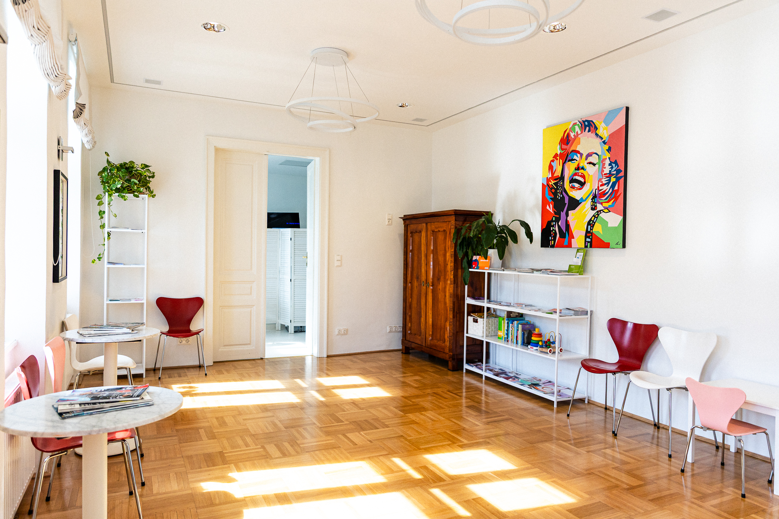 Kontakt - Dr. Maria Schütz